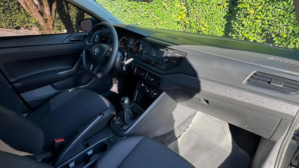 VOLKSWAGEN Polo Hatch - Foto