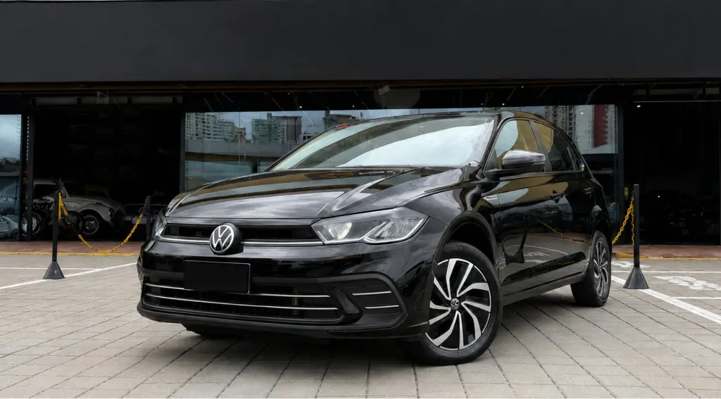 VOLKSWAGEN Polo Hatch - Foto