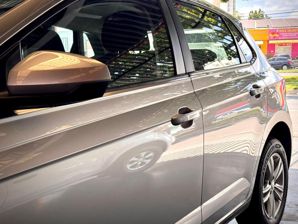 VOLKSWAGEN Polo Hatch - Foto