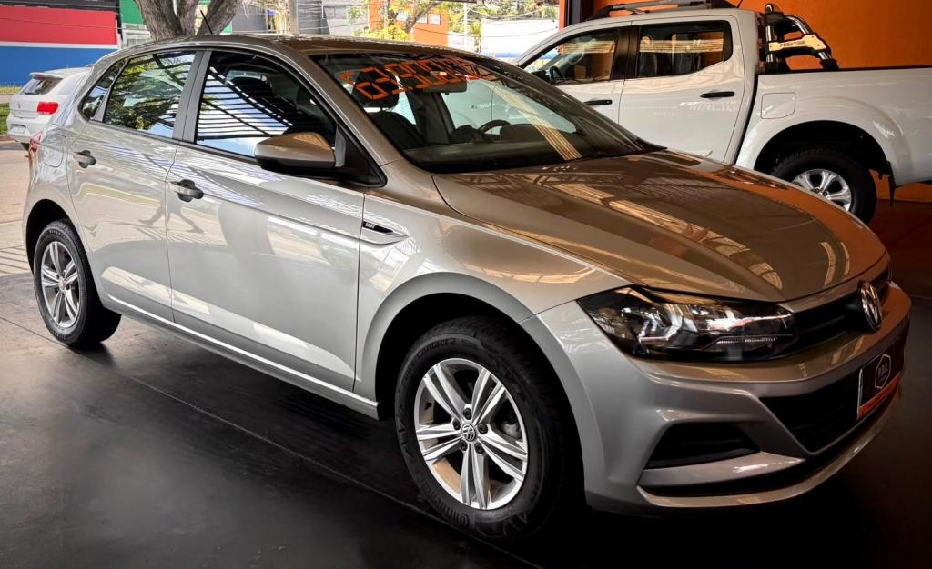 VOLKSWAGEN Polo Hatch - Foto
