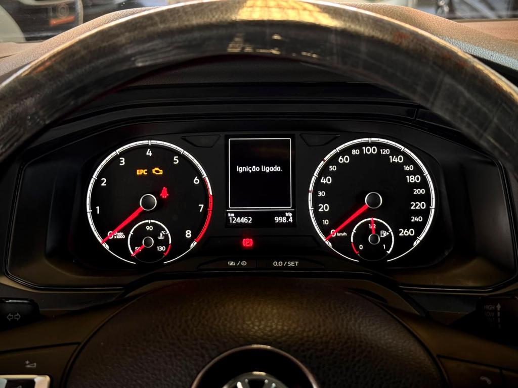 VOLKSWAGEN Polo Hatch - Foto