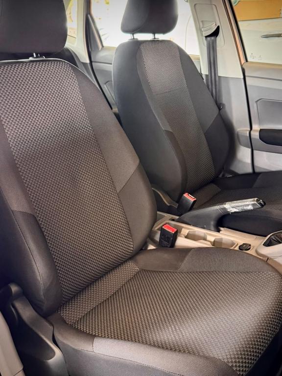 VOLKSWAGEN Polo Hatch - Foto