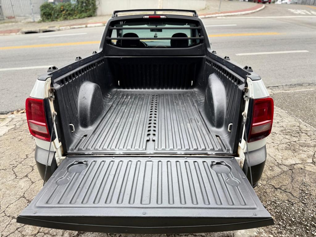 VOLKSWAGEN Saveiro - Foto