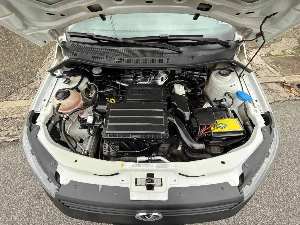 VOLKSWAGEN Saveiro - Foto