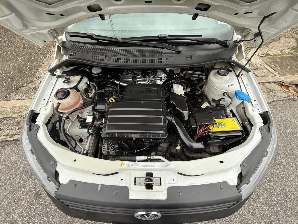 VOLKSWAGEN Saveiro - Foto