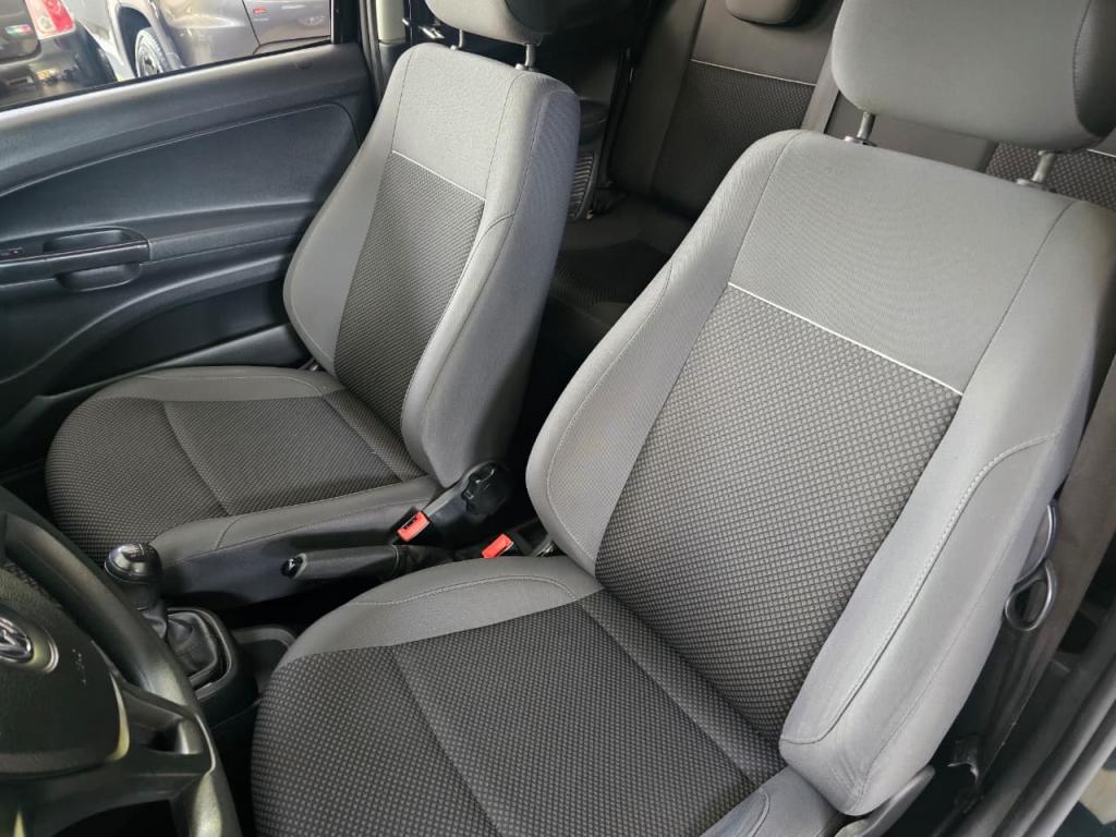 VOLKSWAGEN Saveiro - Foto