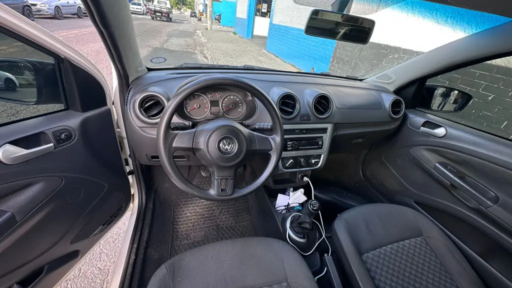 VOLKSWAGEN Saveiro - Foto