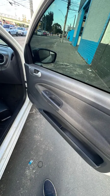 VOLKSWAGEN Saveiro - Foto