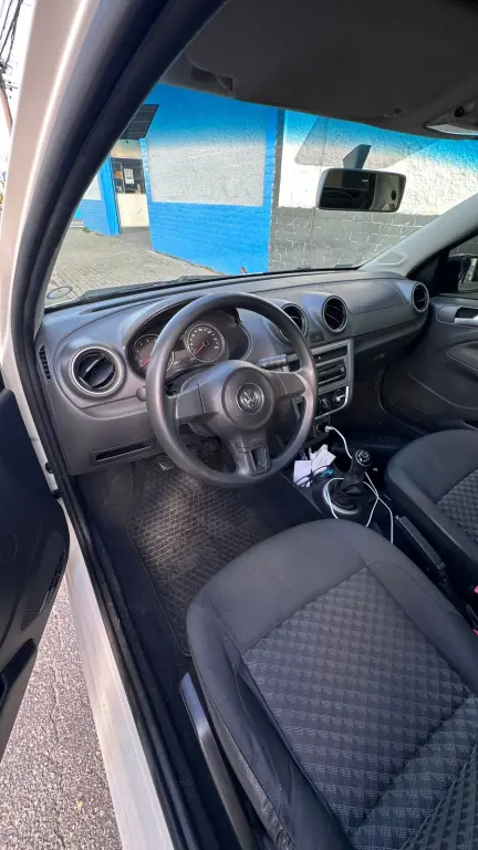 VOLKSWAGEN Saveiro - Foto