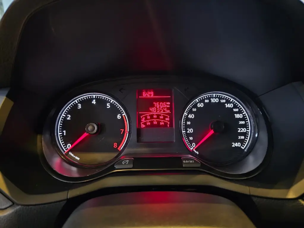 VOLKSWAGEN Saveiro - Foto