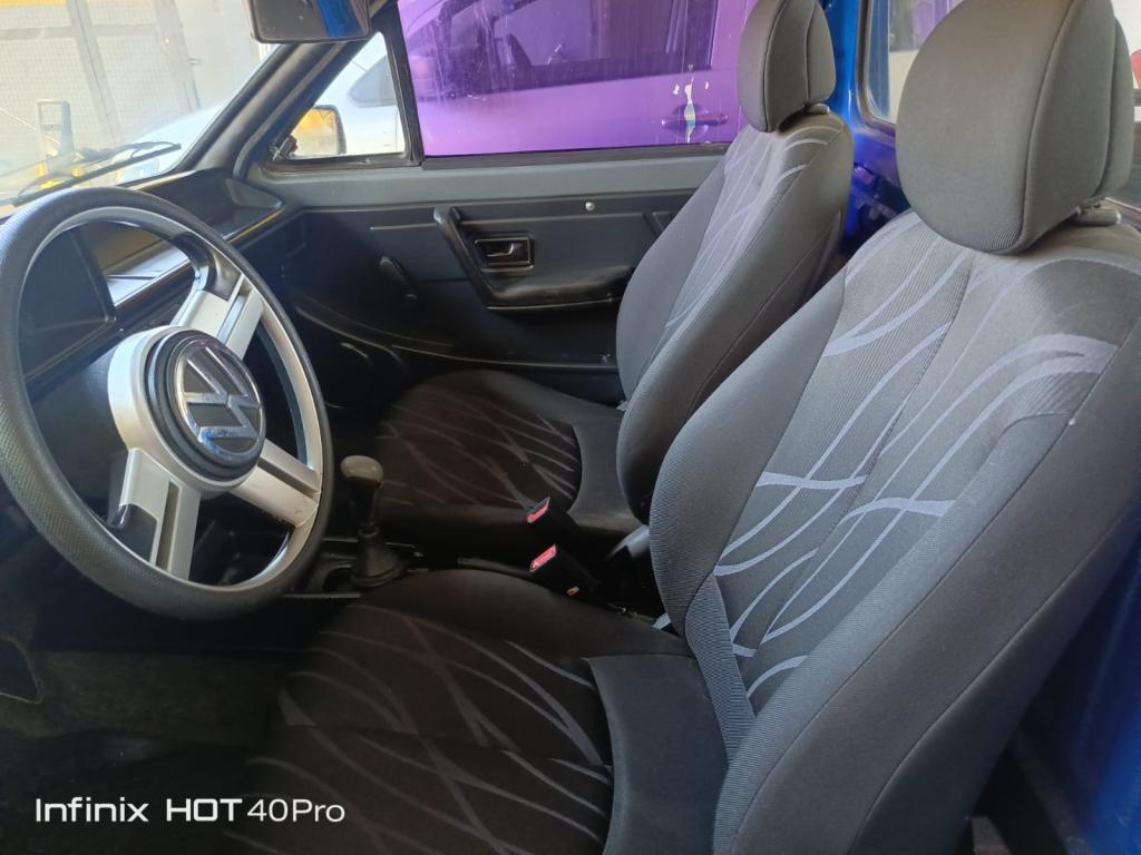 VOLKSWAGEN Saveiro - Foto