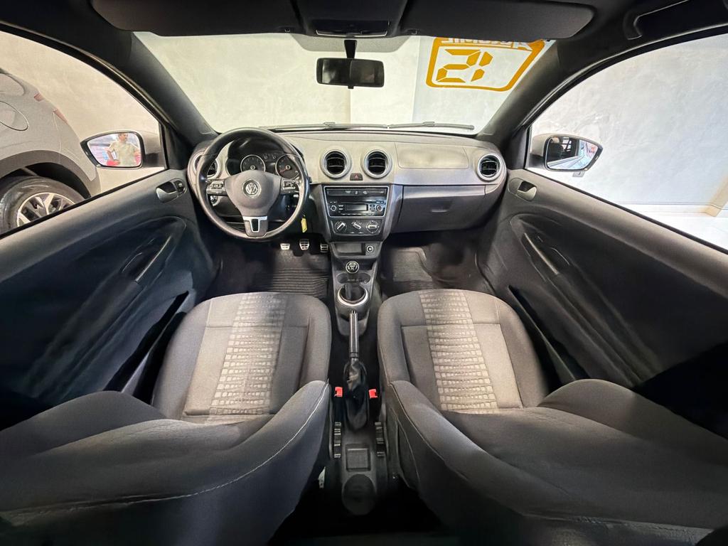 VOLKSWAGEN Saveiro - Foto