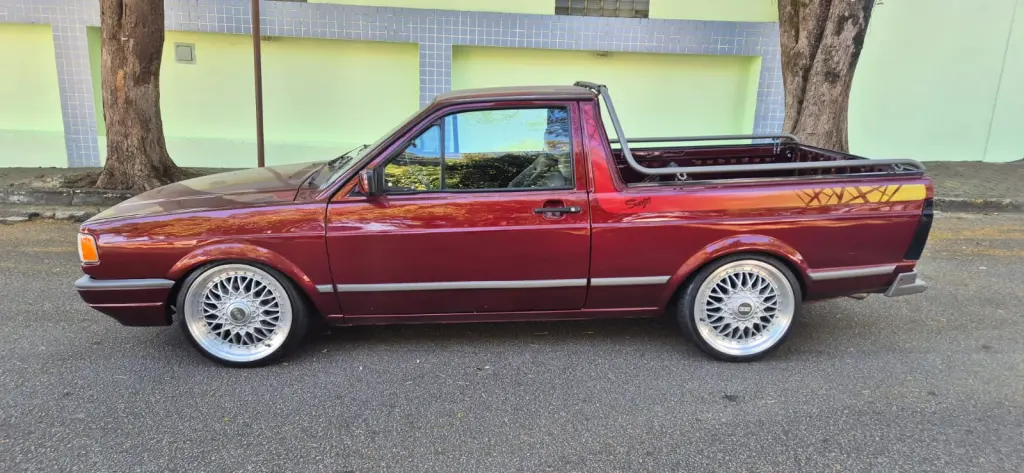 VOLKSWAGEN Saveiro - Foto