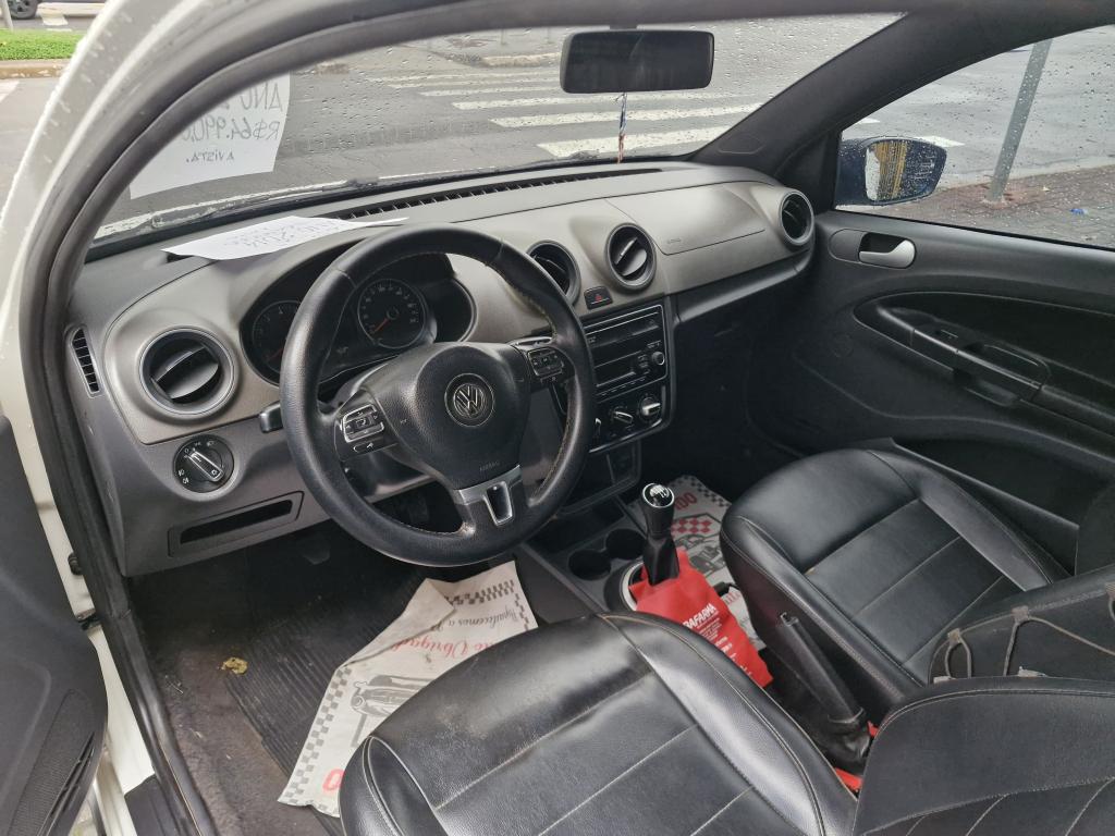 VOLKSWAGEN Saveiro - Foto