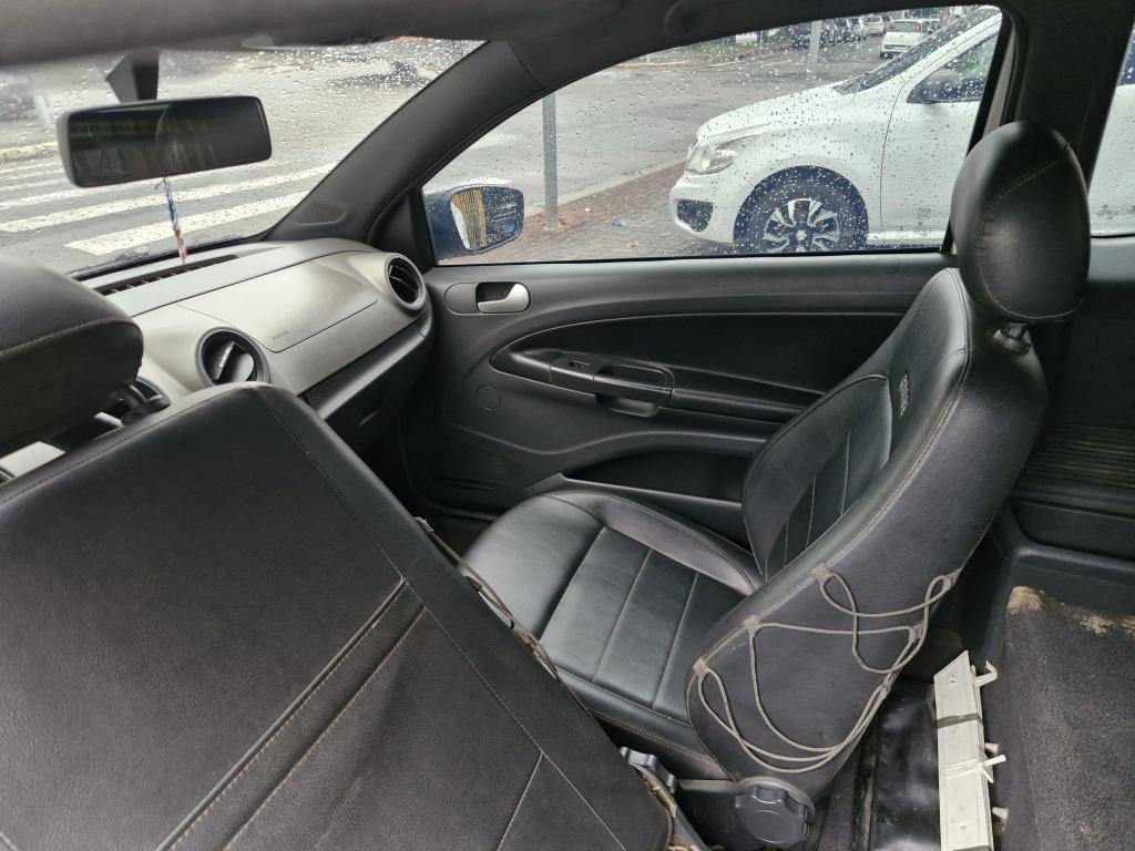 VOLKSWAGEN Saveiro - Foto