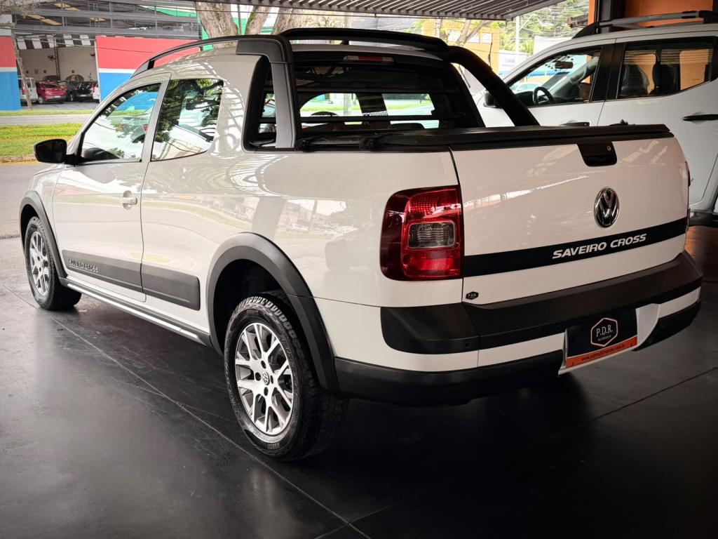 VOLKSWAGEN Saveiro - Foto