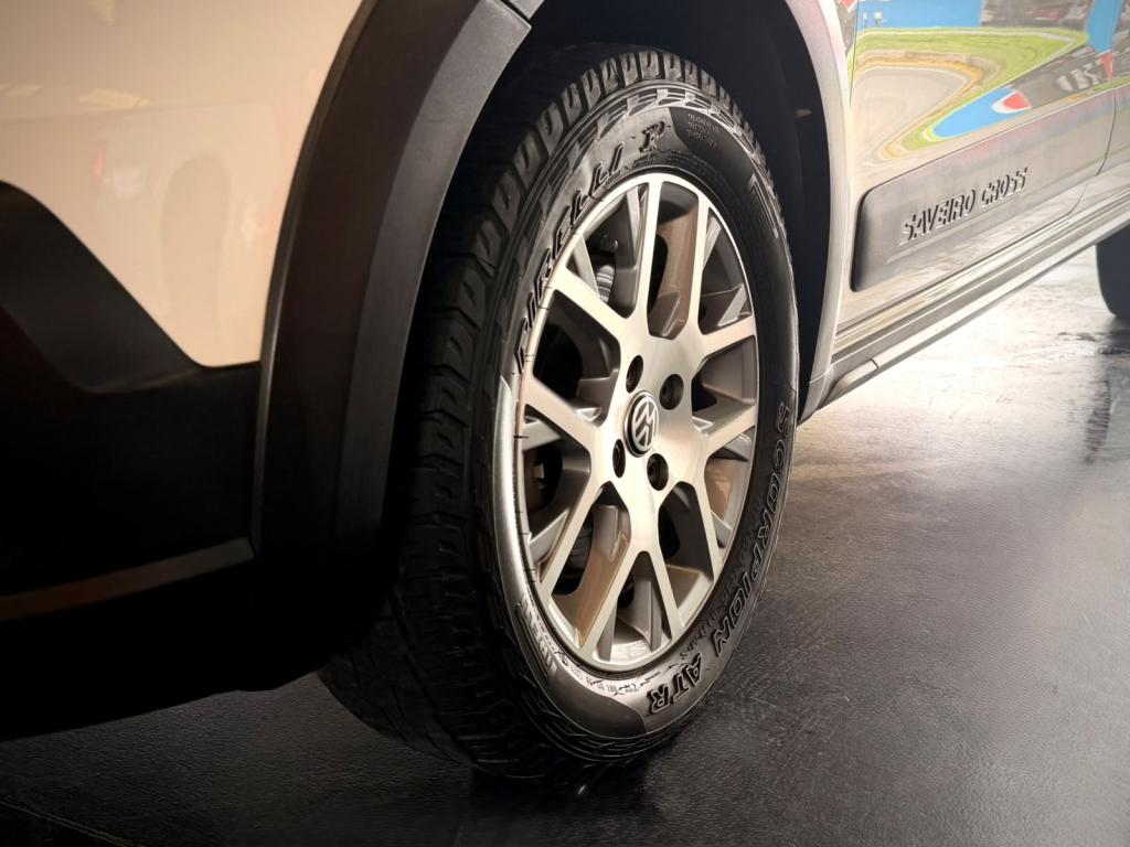 VOLKSWAGEN Saveiro - Foto