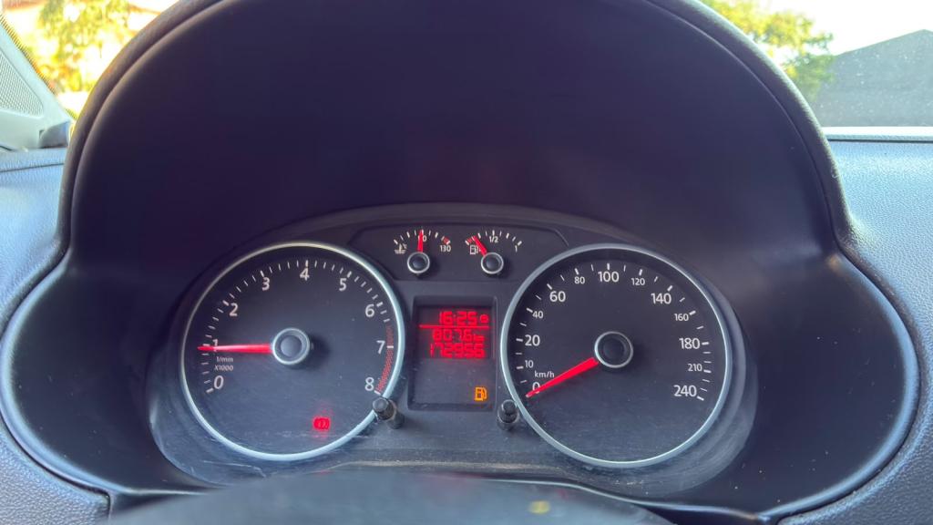 VOLKSWAGEN Saveiro - Foto