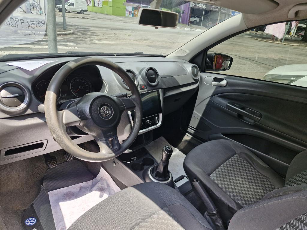 VOLKSWAGEN Saveiro - Foto