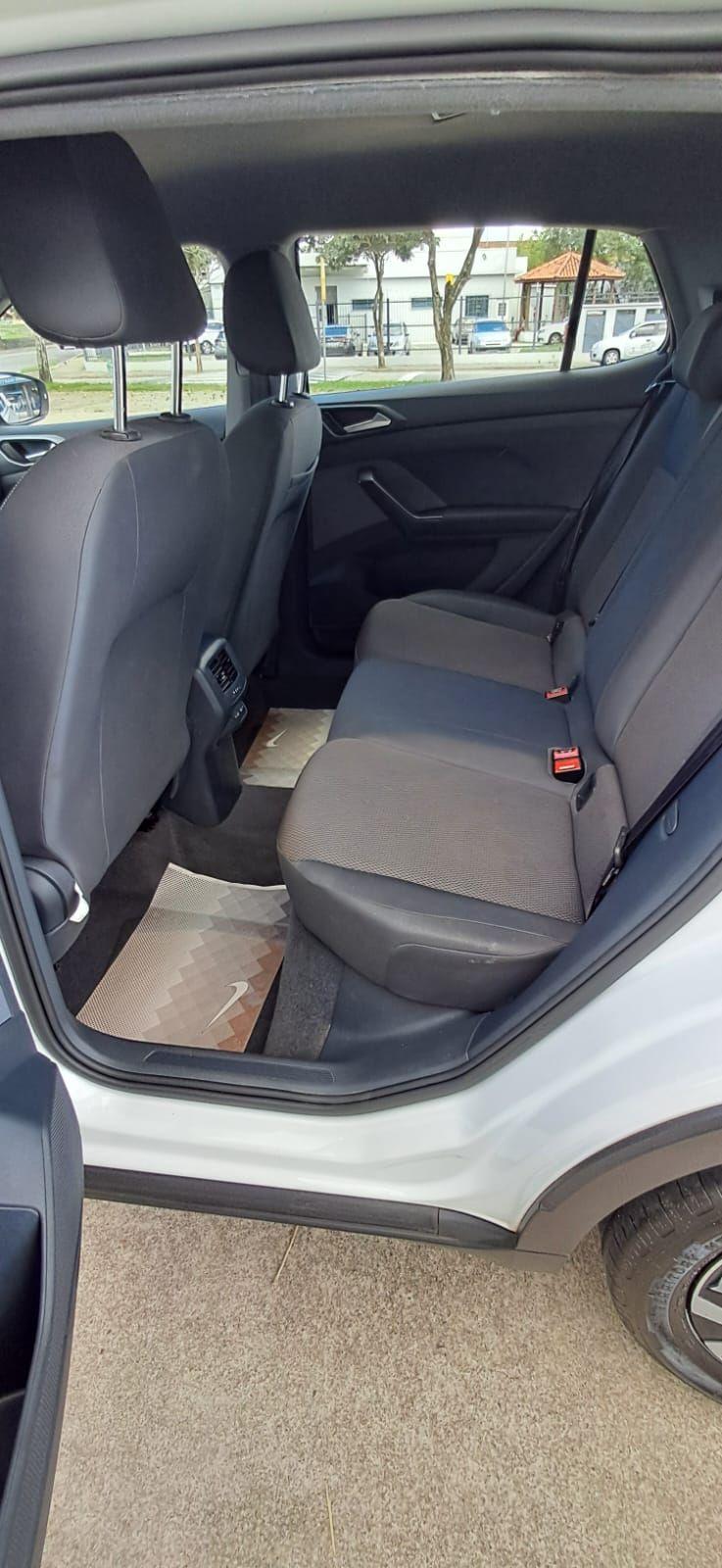 VOLKSWAGEN T-Cross - Foto