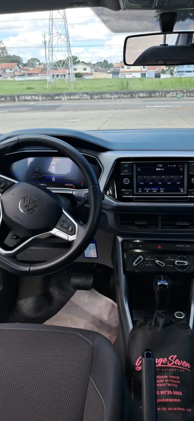 VOLKSWAGEN T-Cross - Foto