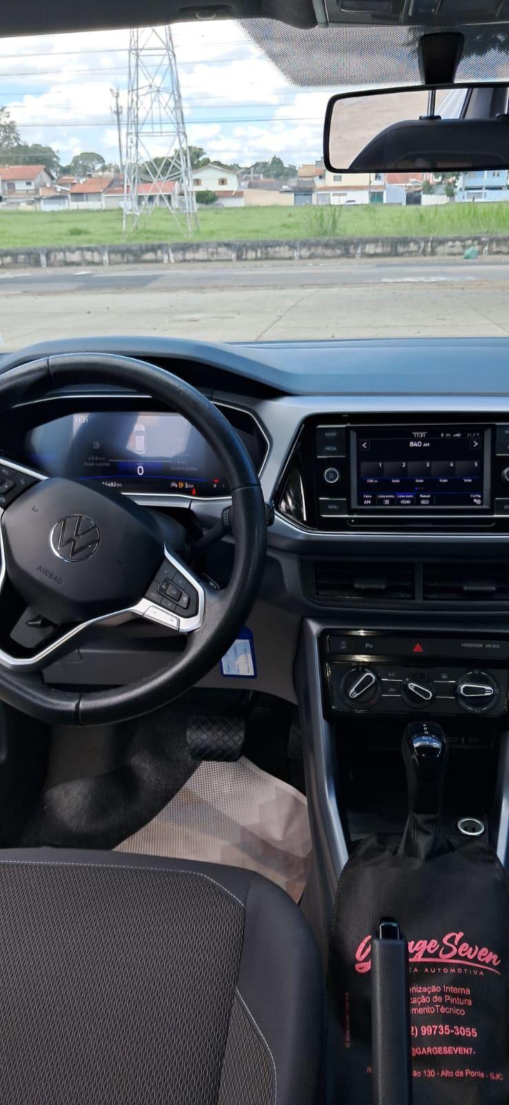 VOLKSWAGEN T-Cross - Foto