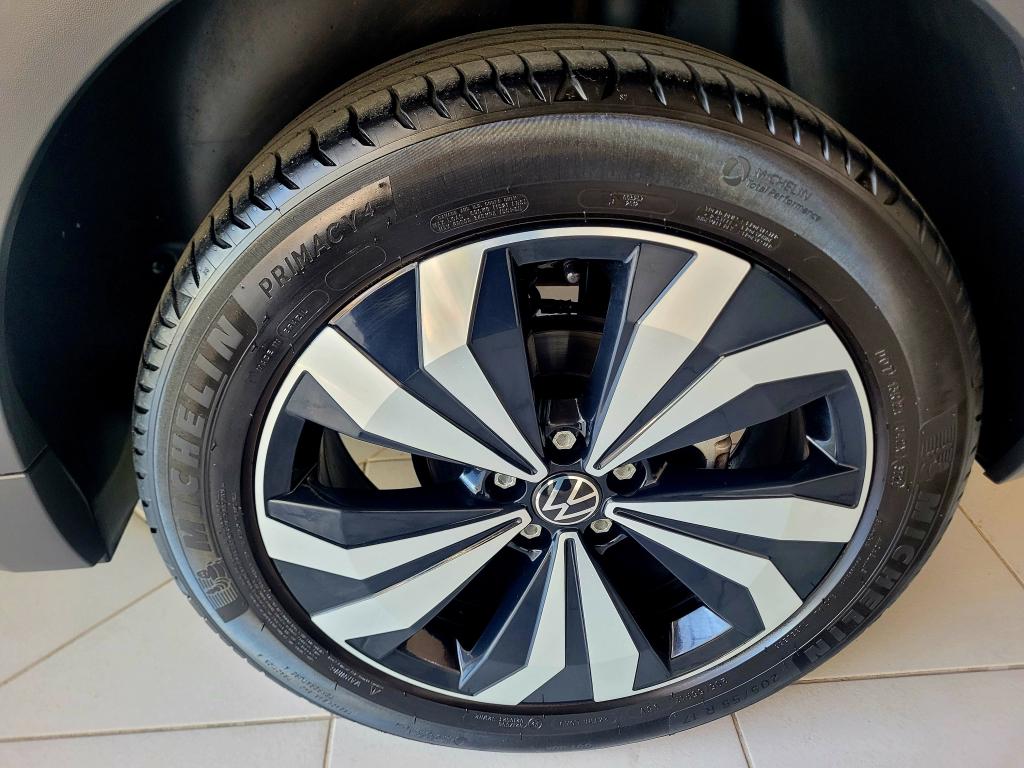 VOLKSWAGEN T-Cross - Foto