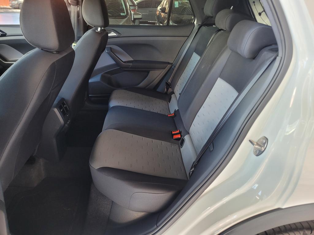 VOLKSWAGEN T-Cross - Foto