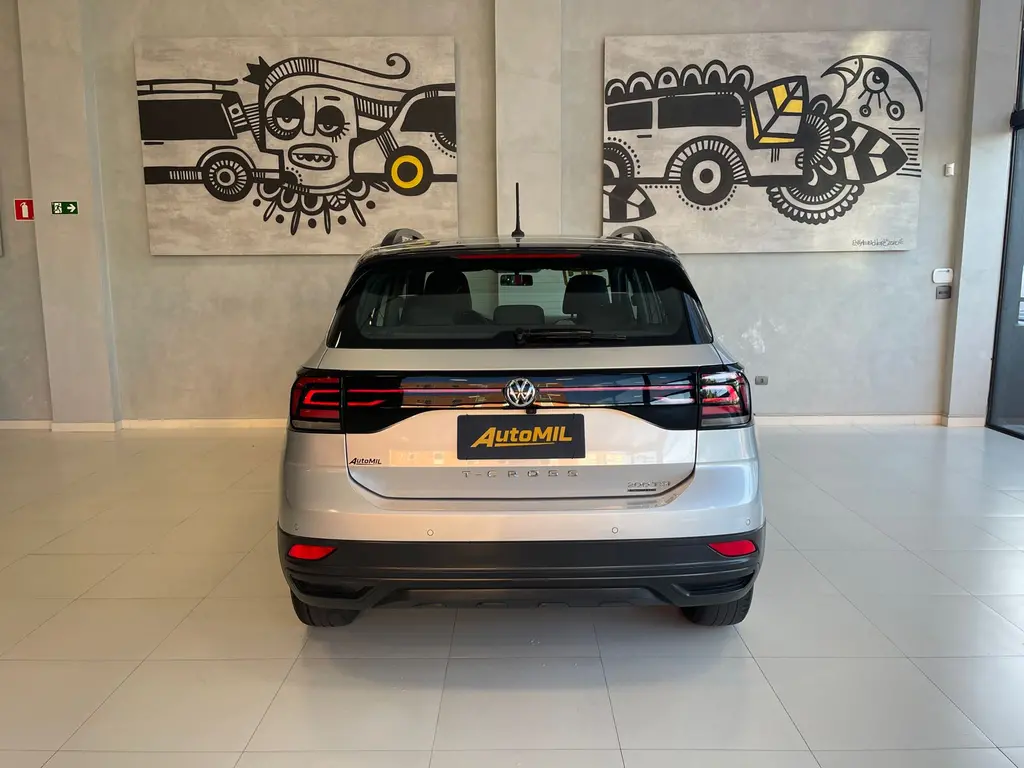 VOLKSWAGEN T-Cross - Foto