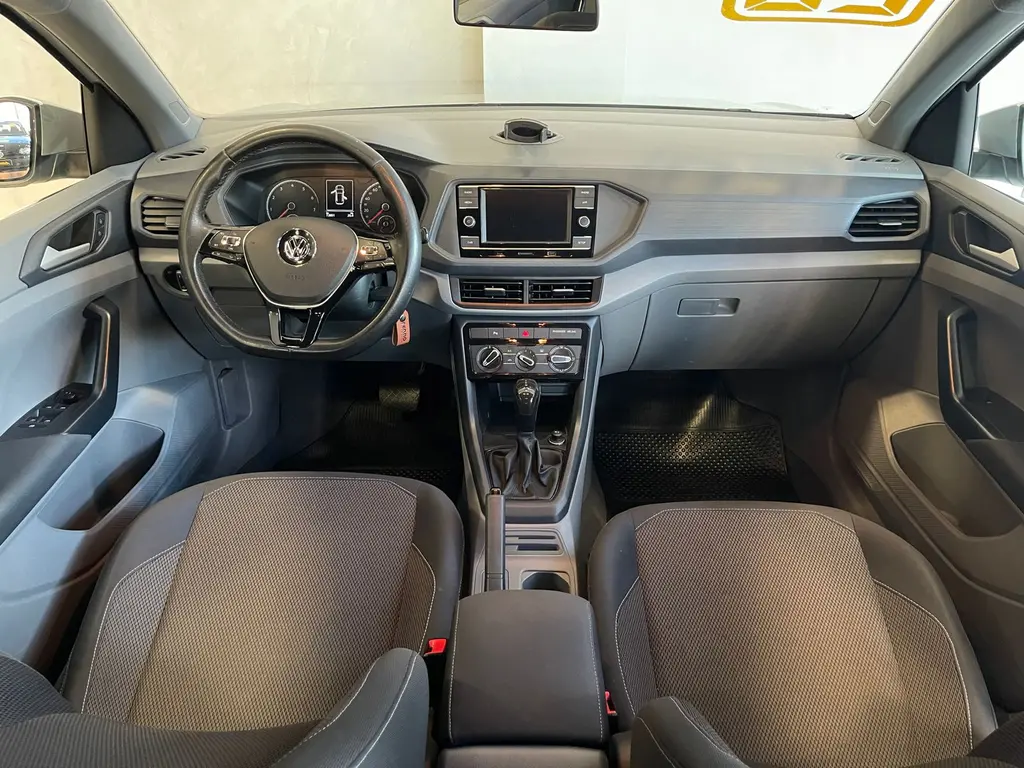 VOLKSWAGEN T-Cross - Foto