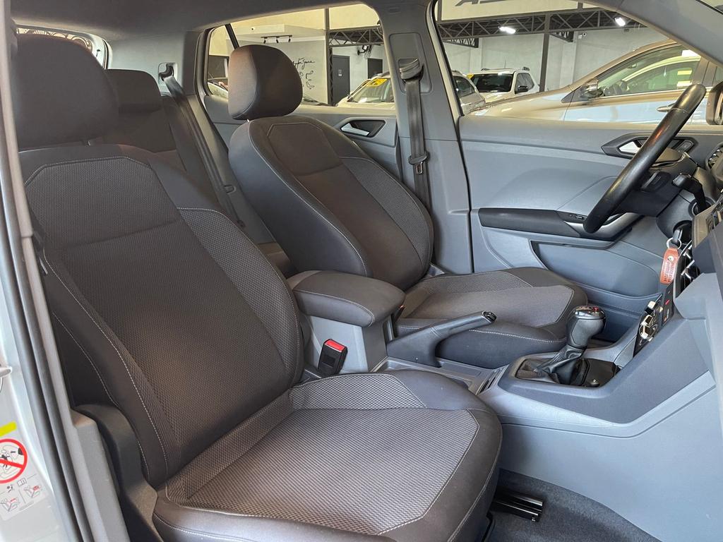 VOLKSWAGEN T-Cross - Foto