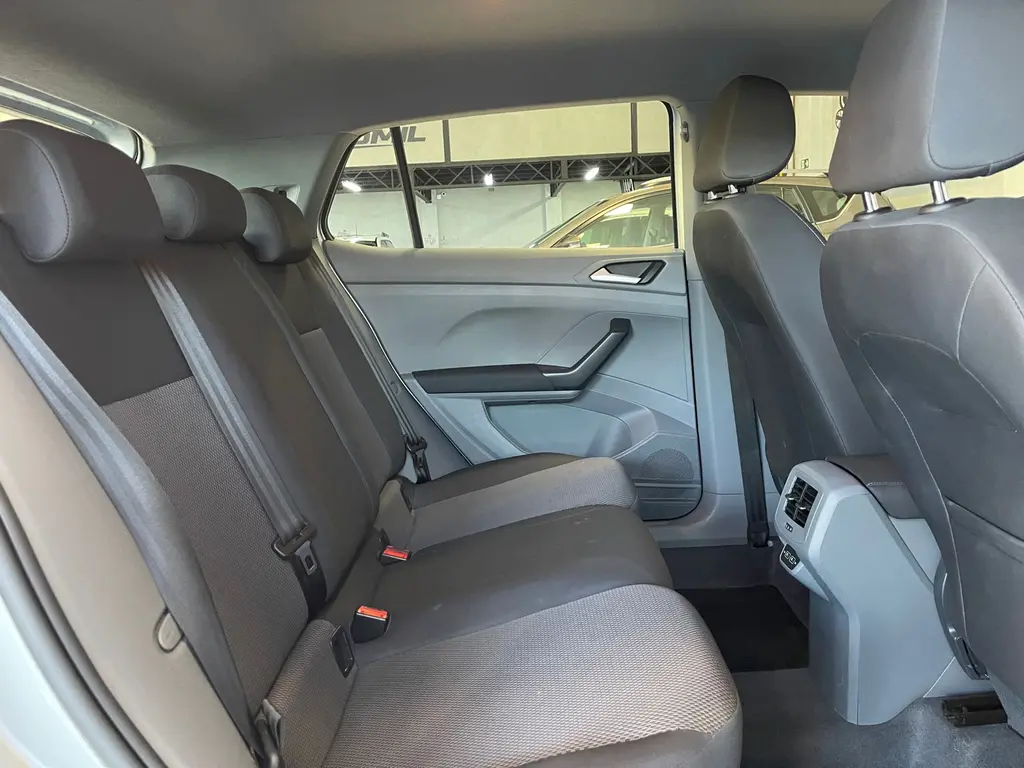 VOLKSWAGEN T-Cross - Foto