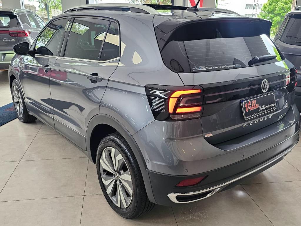 VOLKSWAGEN T-Cross - Foto