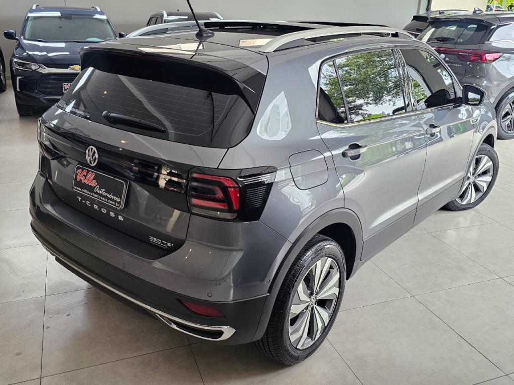 VOLKSWAGEN T-Cross - Foto