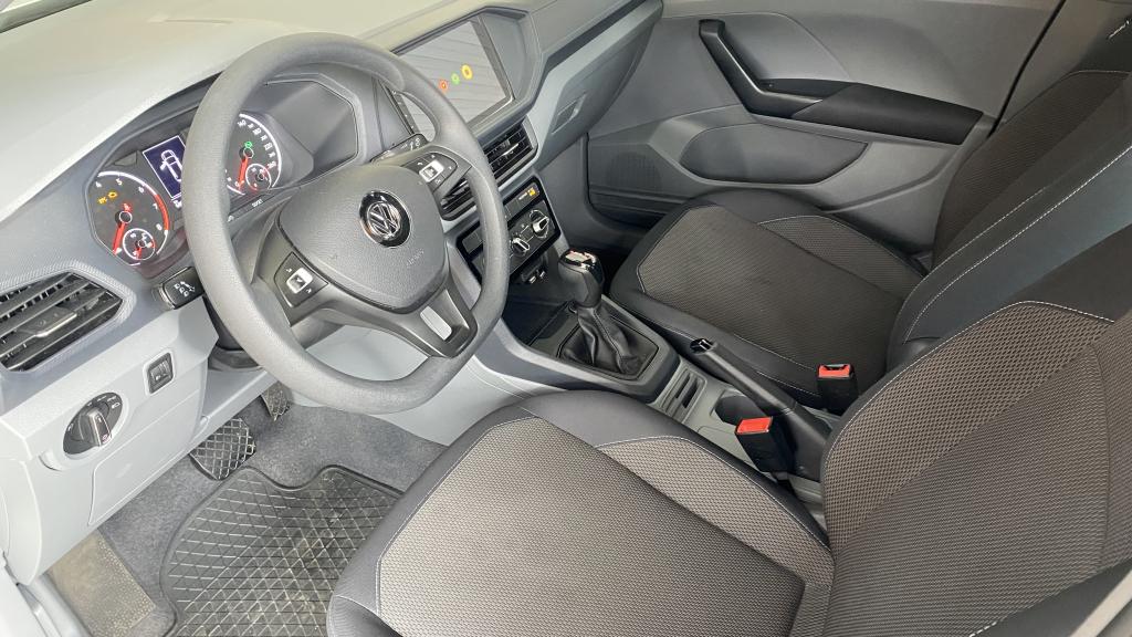 VOLKSWAGEN T-Cross - Foto