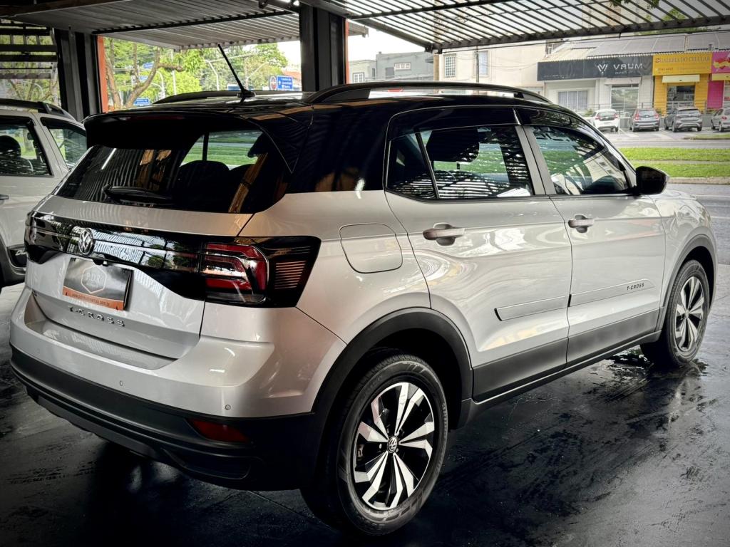 VOLKSWAGEN T-Cross - Foto