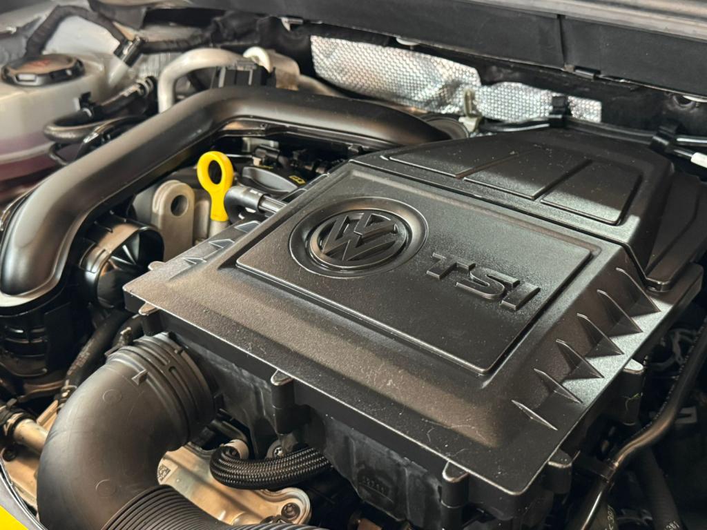 VOLKSWAGEN T-Cross - Foto