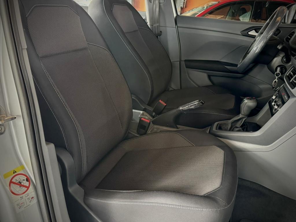 VOLKSWAGEN T-Cross - Foto