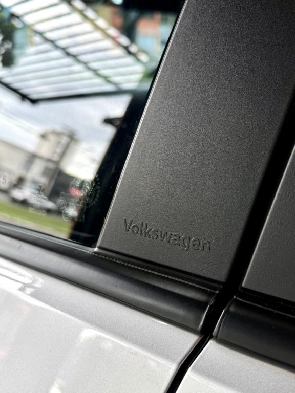 VOLKSWAGEN T-Cross - Foto