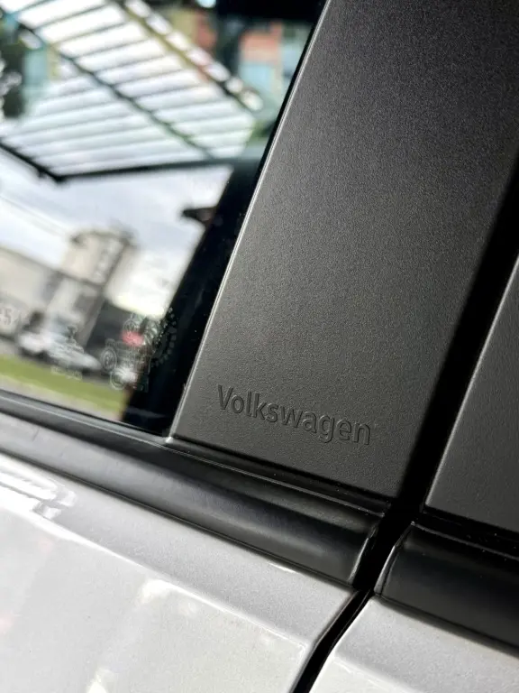 VOLKSWAGEN T-Cross - Foto