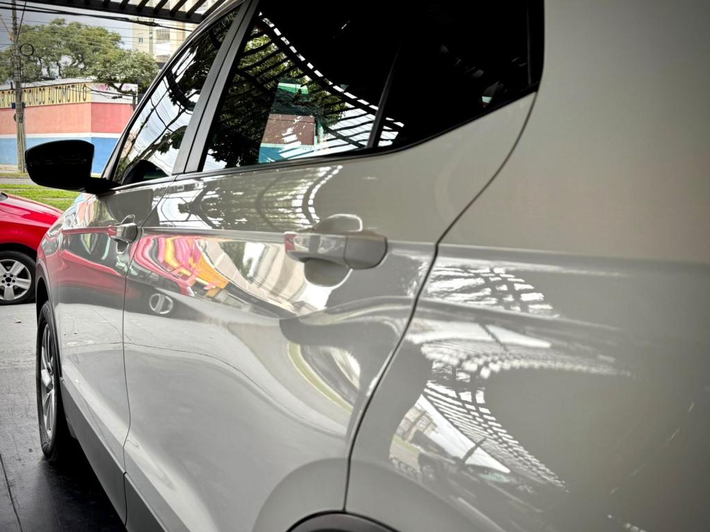 VOLKSWAGEN T-Cross - Foto