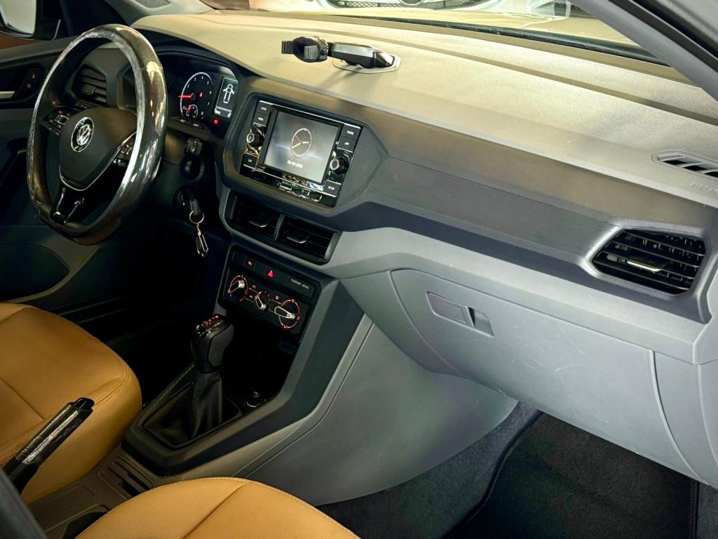 VOLKSWAGEN T-Cross - Foto