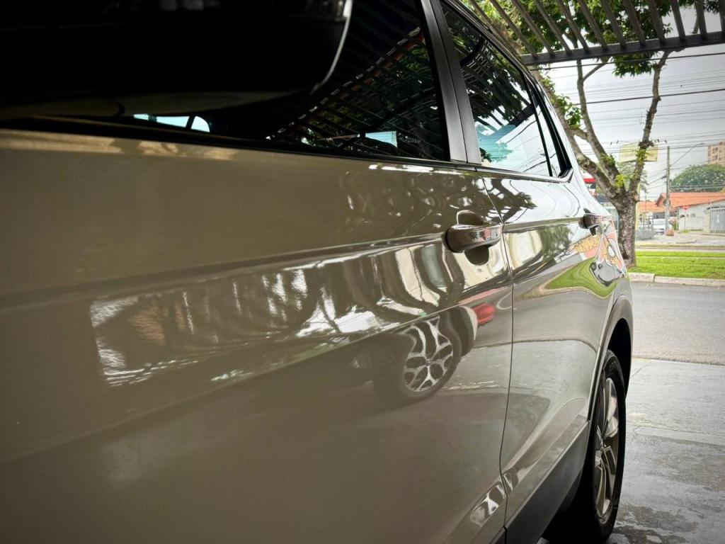 VOLKSWAGEN T-Cross - Foto