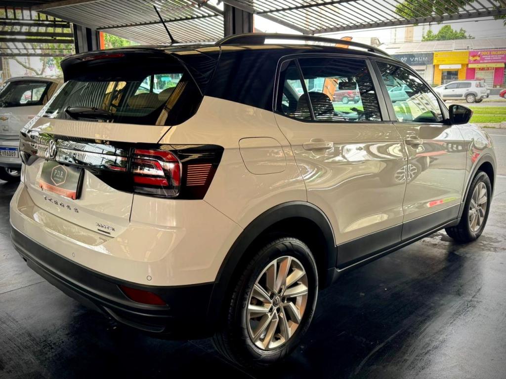 VOLKSWAGEN T-Cross - Foto