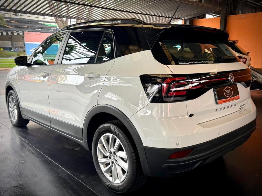 VOLKSWAGEN T-Cross - Foto