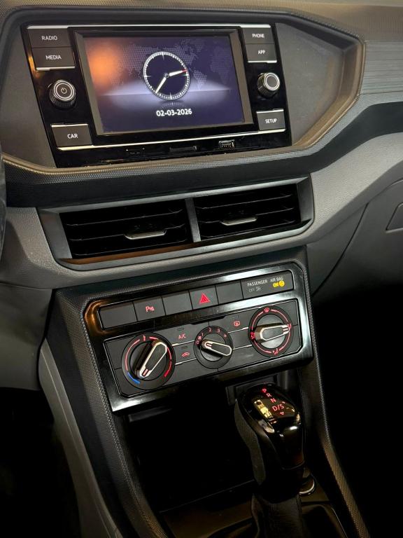 VOLKSWAGEN T-Cross - Foto