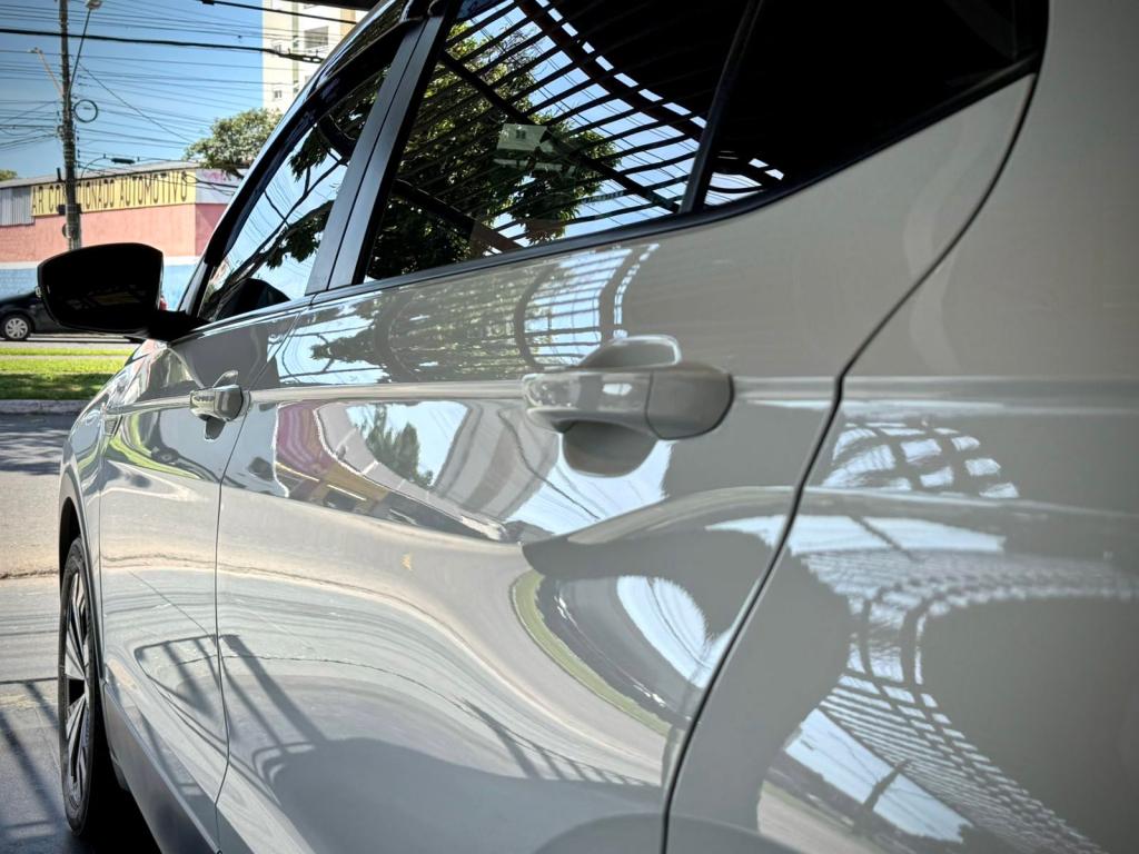 VOLKSWAGEN T-Cross - Foto