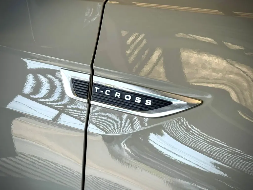 VOLKSWAGEN T-Cross - Foto