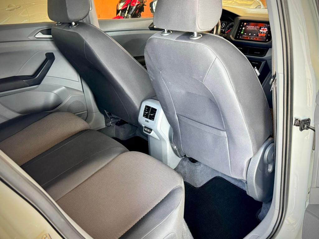 VOLKSWAGEN T-Cross - Foto