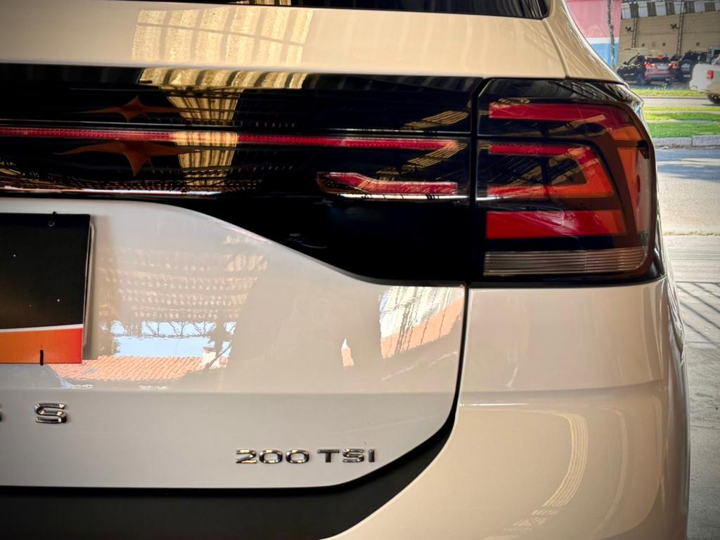 VOLKSWAGEN T-Cross - Foto